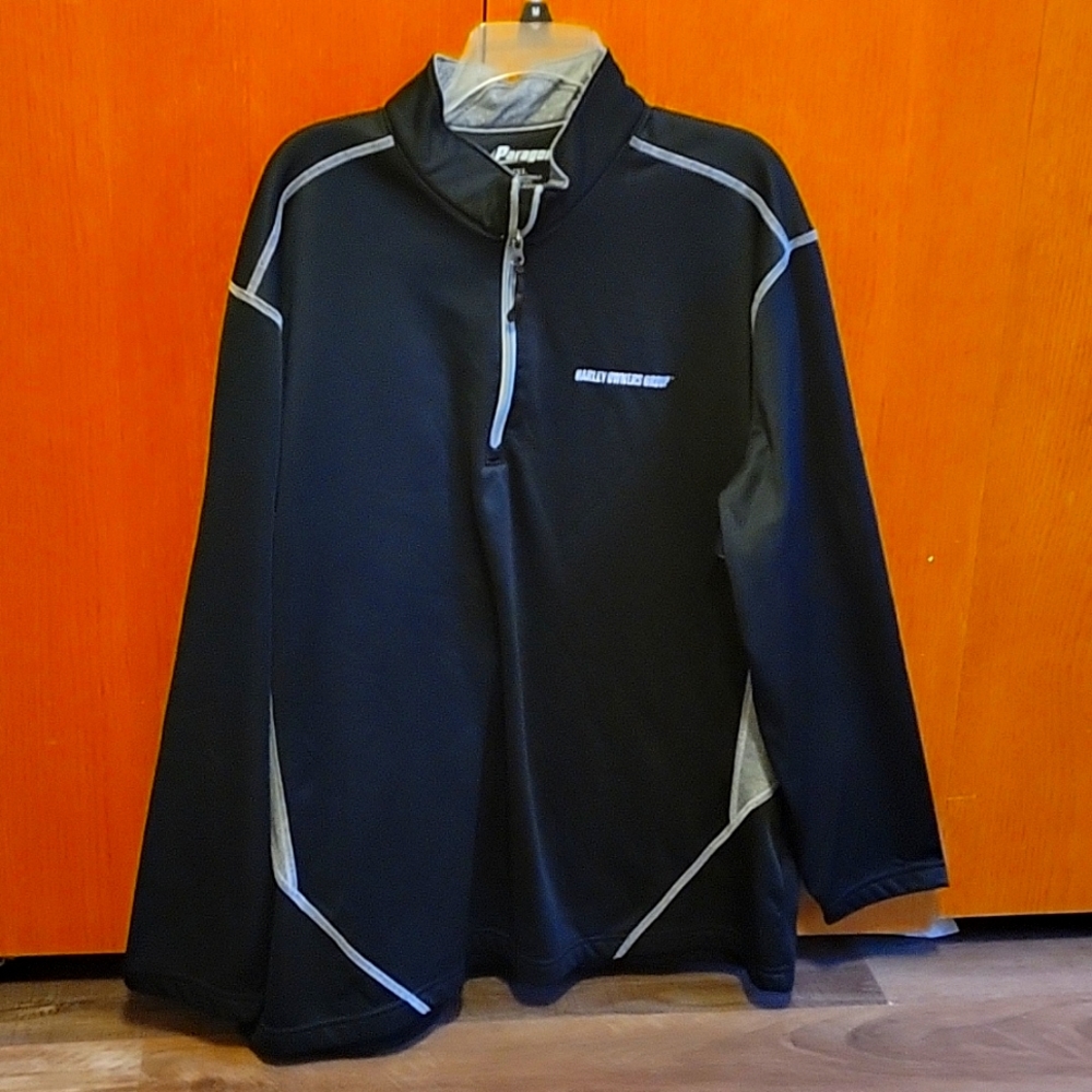 Black men's pullover